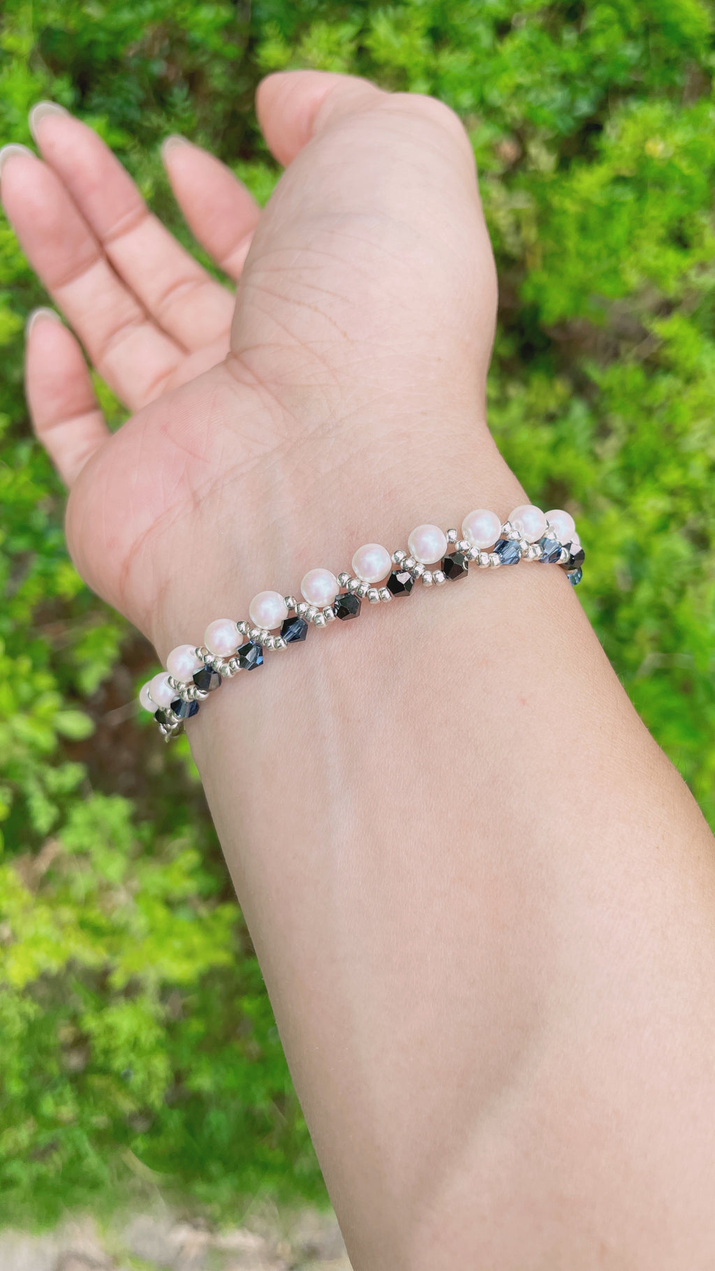Noir Pearl Line