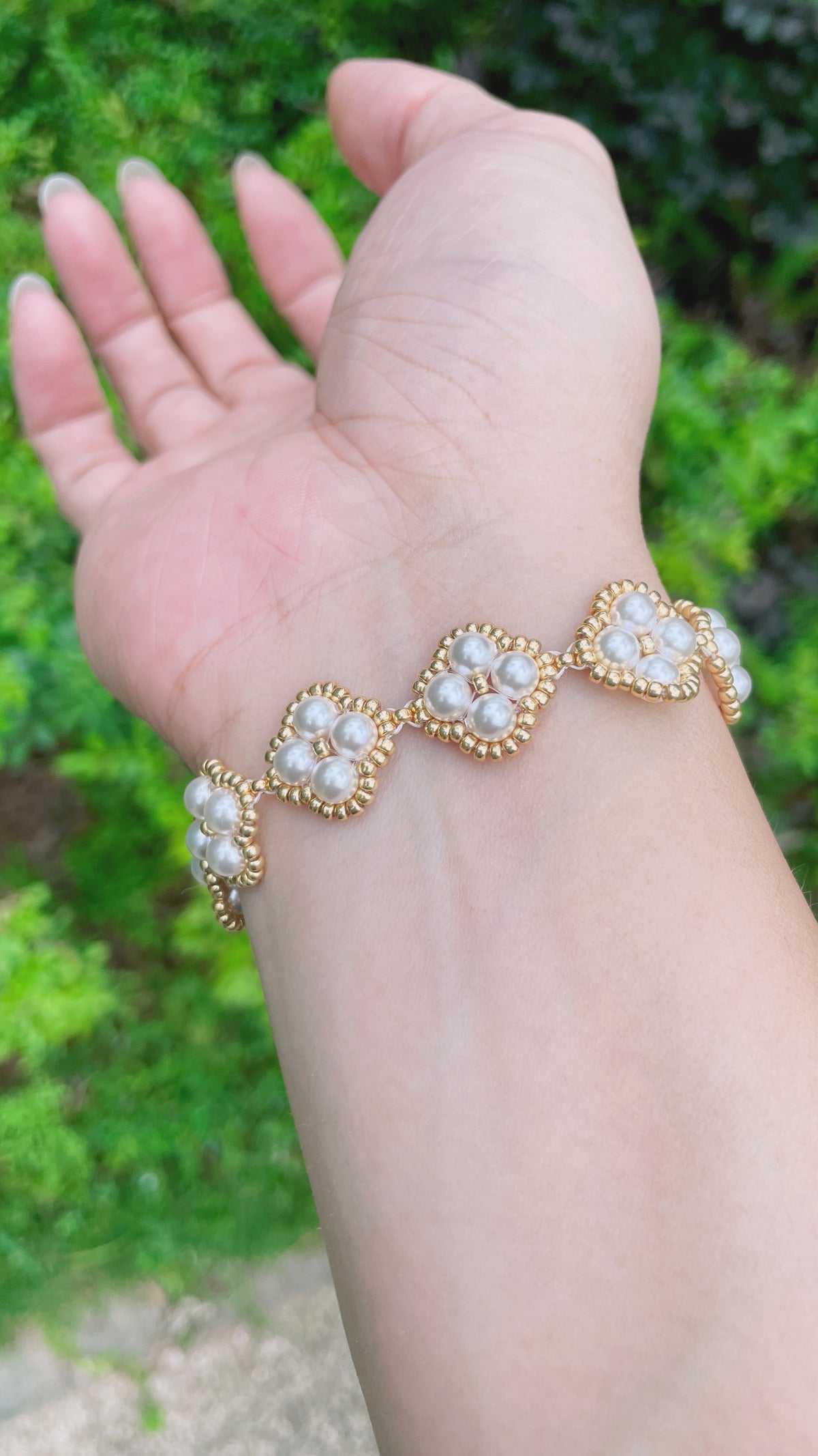 Pearl Lattice